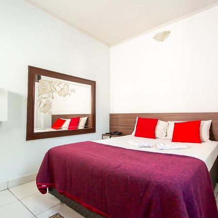Hotel Cambara Osasco Buitenkant foto