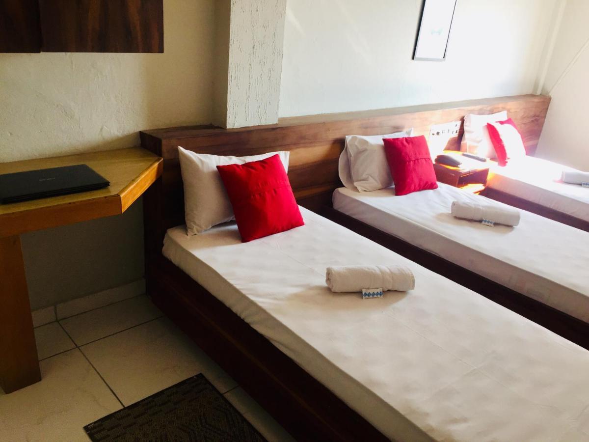 Hotel Cambara Osasco Buitenkant foto